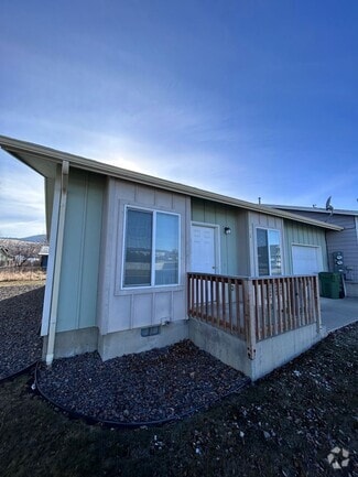 Building Photo - 2212 Jakob Ave