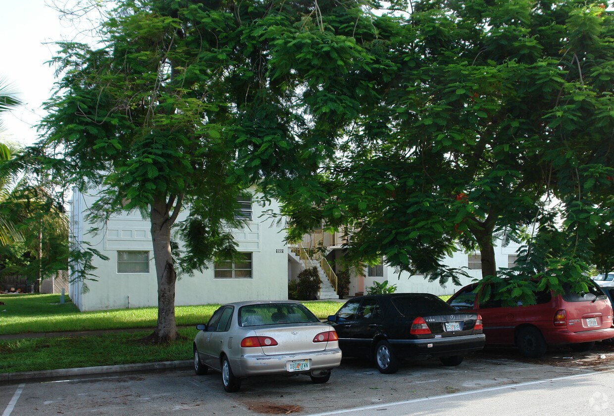Building Photo - 1991 NE 172nd St