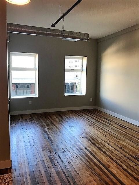 Foto del edificio - 127 N. Greene Street Unit 503