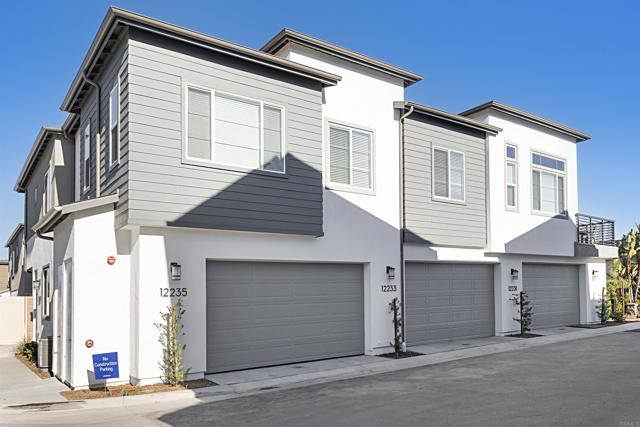 Building Photo - 12235 Halle Way