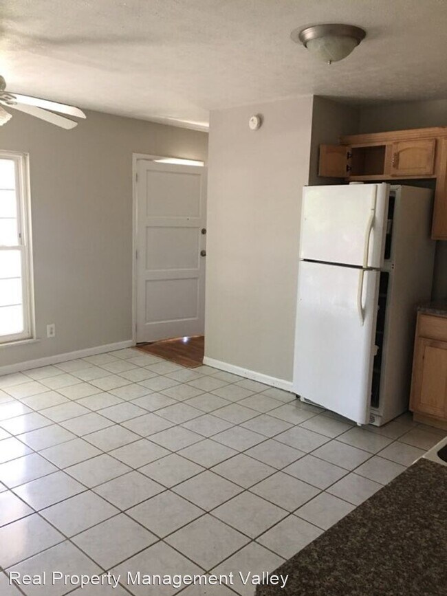 Building Photo - 3 br, 1 bath House - 172 River Bend Blvd.