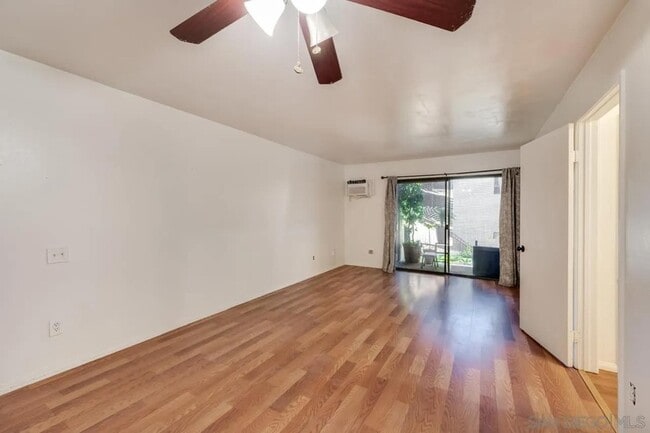 Building Photo - 6725 Mission Gorge Rd