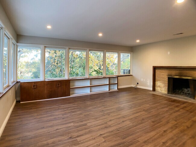 Living room - 1950 Mill Rd