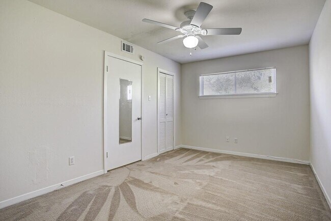 Foto del edificio - 1624 Marshall St