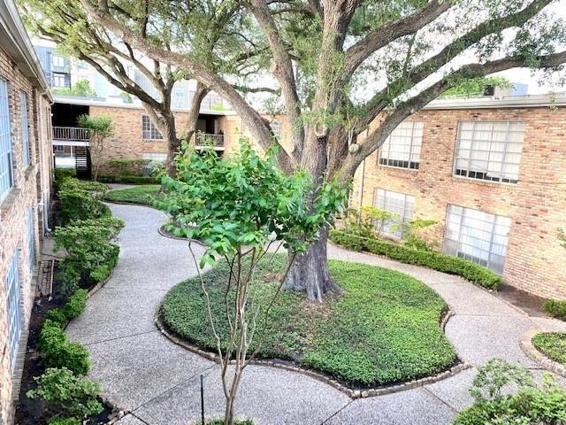 Foto principal - 2101 Fountain View Dr