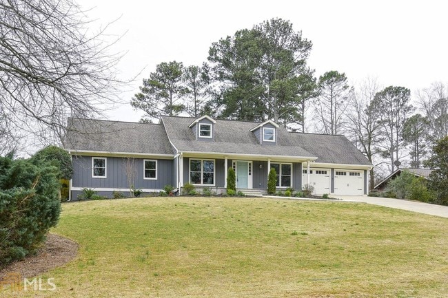 Building Photo - 3236 Greenfield Dr