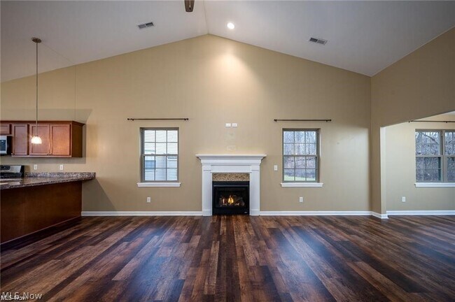 Building Photo - 36 Hawks Lndg