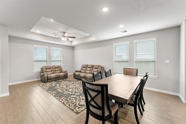 Building Photo - 7454 French Quarter Ct