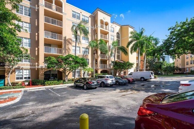 Foto del edificio - 19999 E Country Club Dr