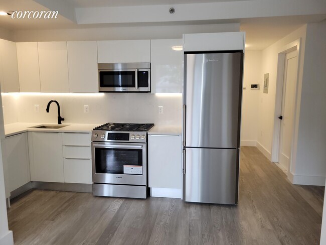 Foto del edificio - 1673 Ocean Ave