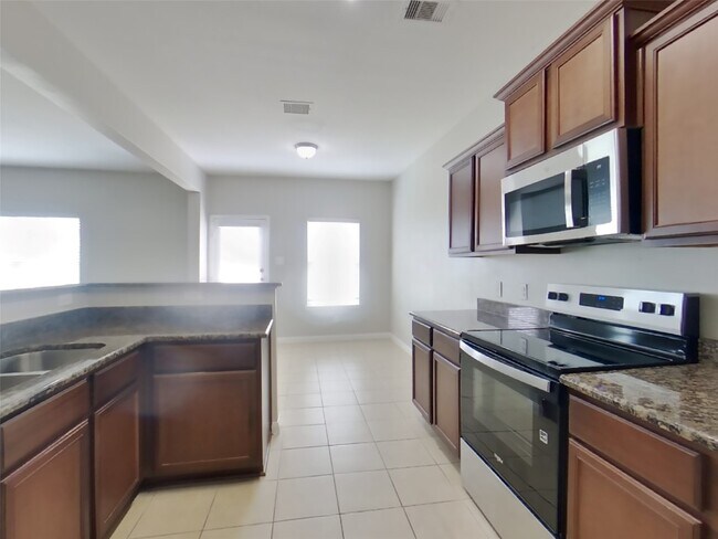 Building Photo - 5002 Pacific Ridge Ln