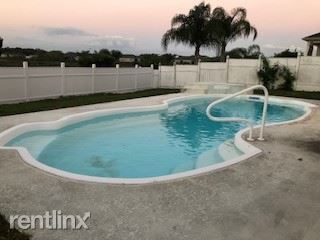 Foto del edificio - 3 br, 2 bath House - 24711 Siena Drive