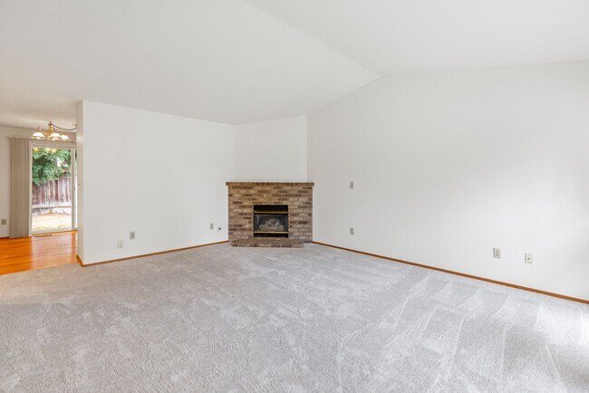 Foto del edificio - Duplex - 2 bedroom 2 bath