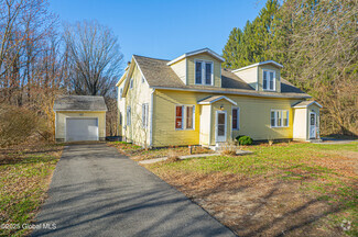 Building Photo - 650 Malta Ave