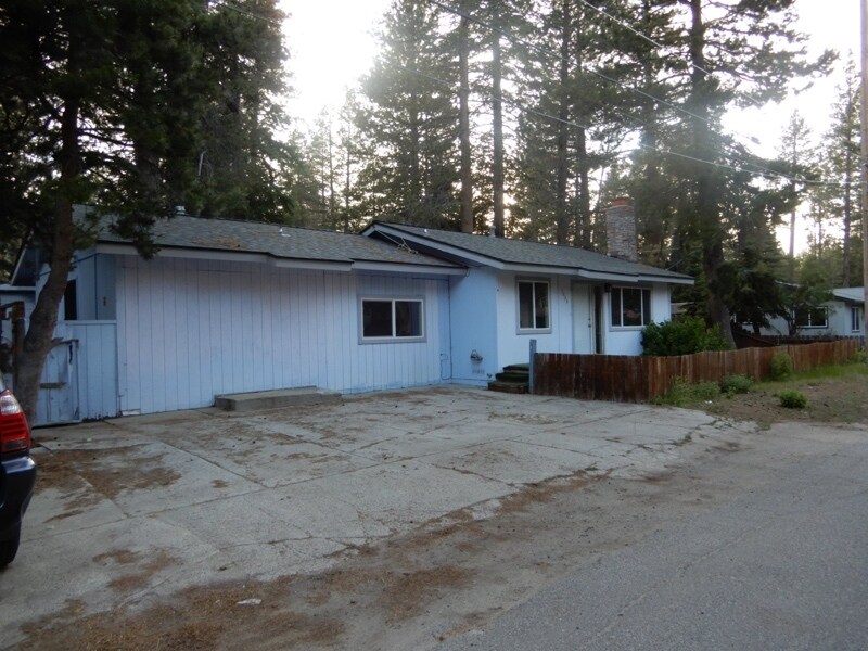1080 Dedi Ave, South Lake Tahoe, CA 96150 House Rental in South Lake