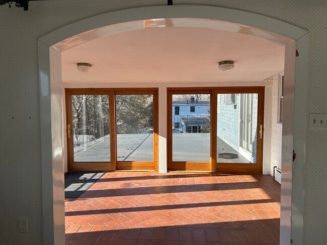 Foto del edificio - 990 Humphrey St