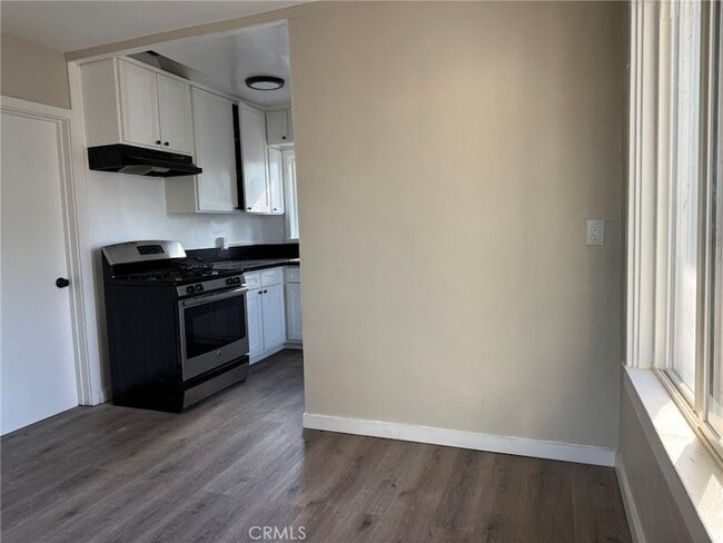 Building Photo - 1222 Hardt St