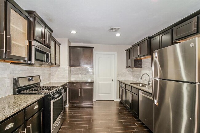 Foto del edificio - 1811 Westminster Pl