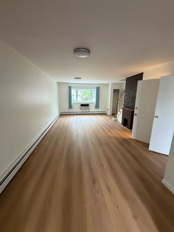 Foto del edificio - 347 Quincy Ave
