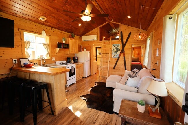 Building Photo - 68 Upland Dr