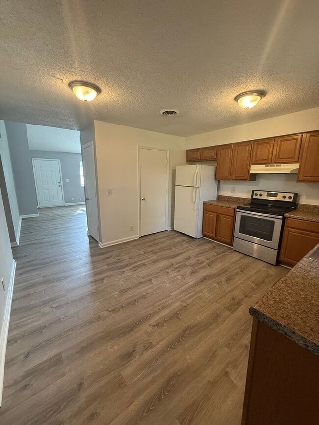 Photo - Centrally Located Duplex House