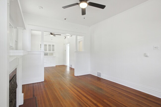 Building Photo - 596 N Lafayette St
