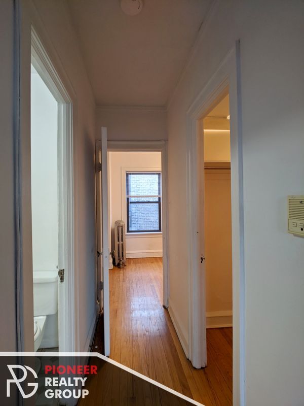 Foto del edificio - 4602 N Winchester Ave