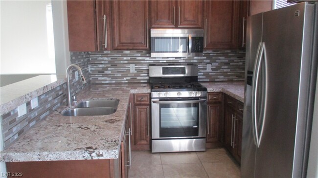 Building Photo - 9050 W Warm Springs Rd