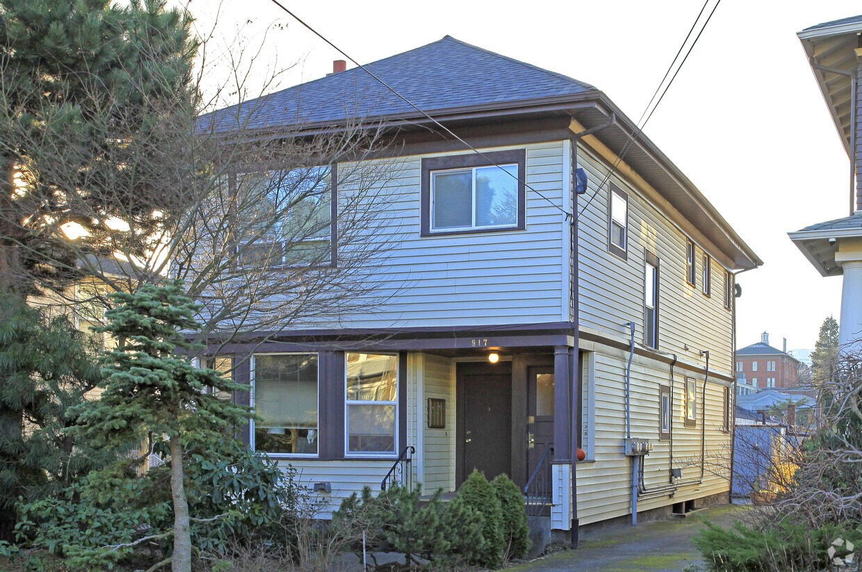Primary Photo - 917 13th Ave