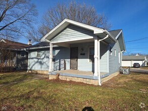 Building Photo - 1518 E Bradbury Ave