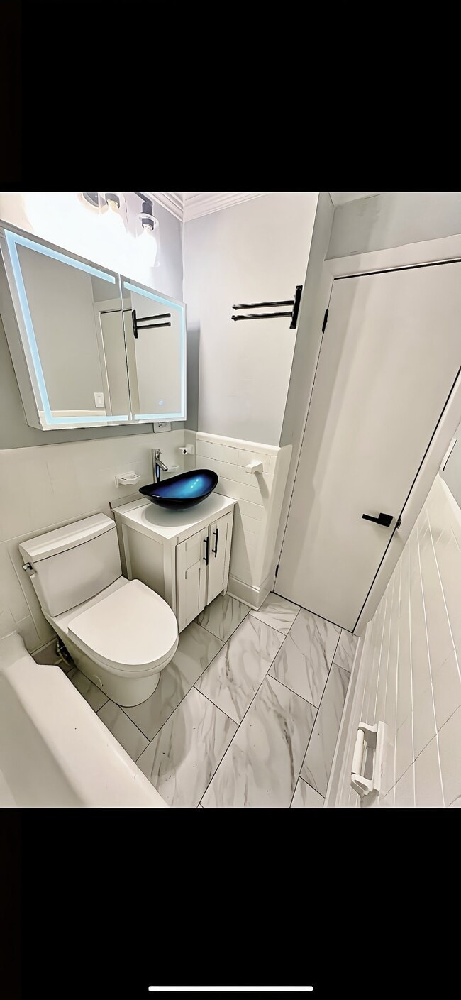 Photo - 1337 Charlotte St Apartment