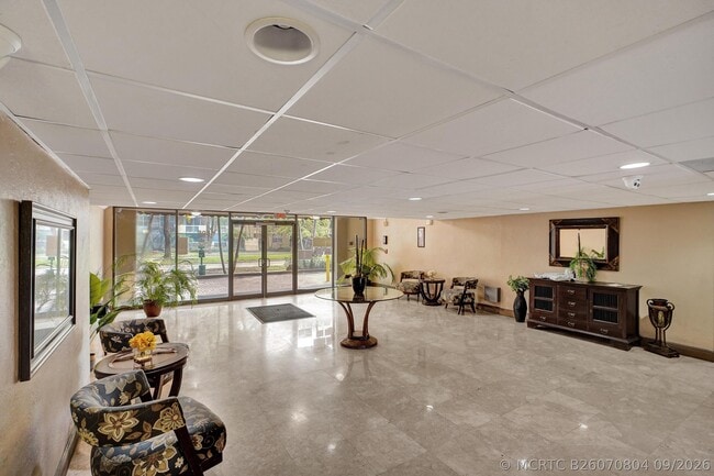 Building Photo - 1805 Sans Souci Blvd