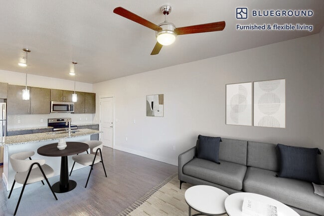 Foto del edificio - 13195 W Progress Cir