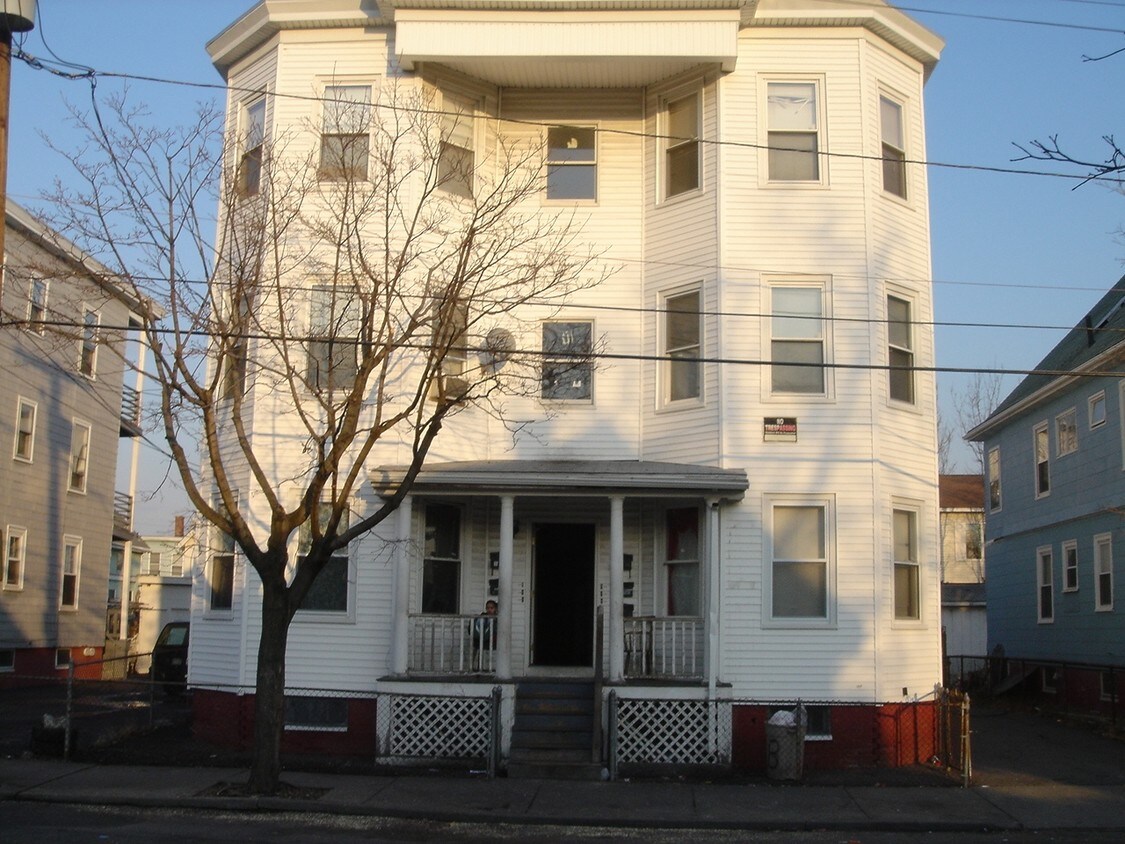 Primary Photo - 78 Light St