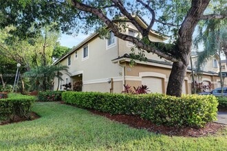 Building Photo - 2052 Hacienda Terrace