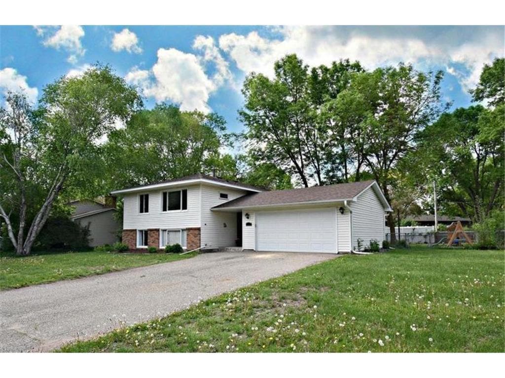 1941 Turquoise Trail, Eagan, MN 55122 House Rental in Eagan, MN