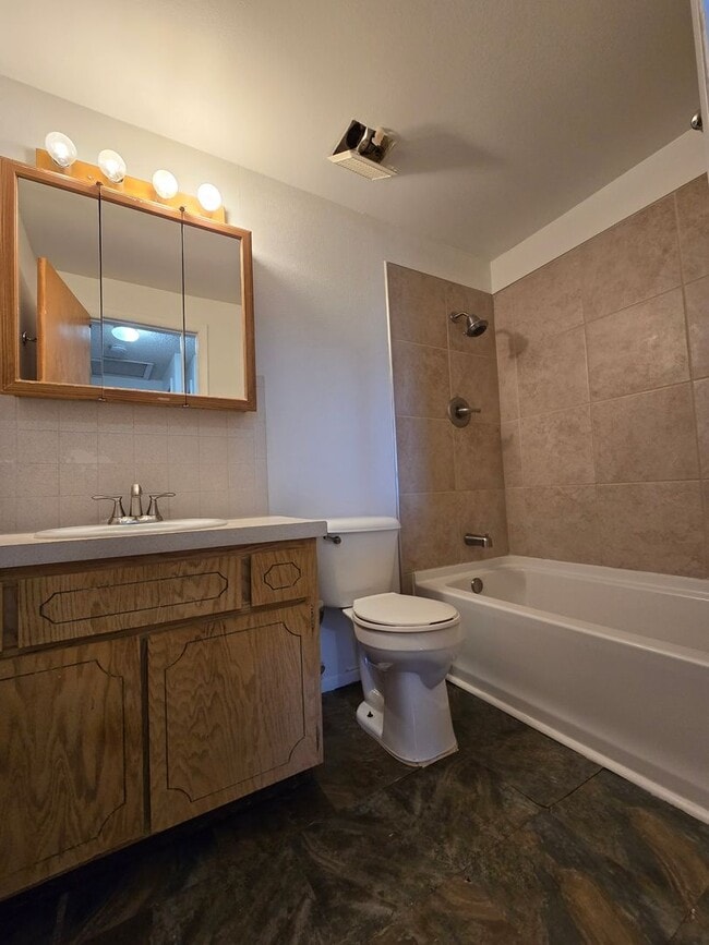 Building Photo - Duplex in Country setting! New paint and Flooring!