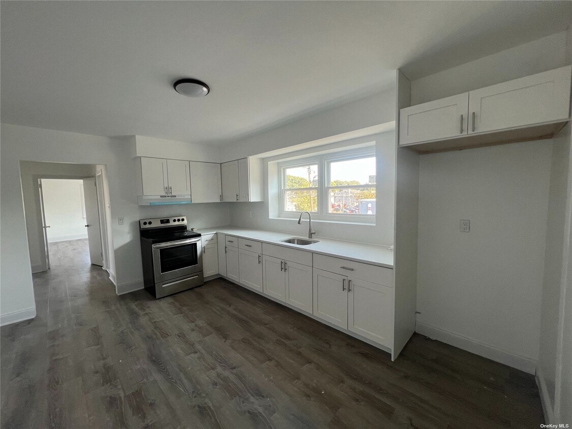 Primary Photo - 326 Larkfield Rd