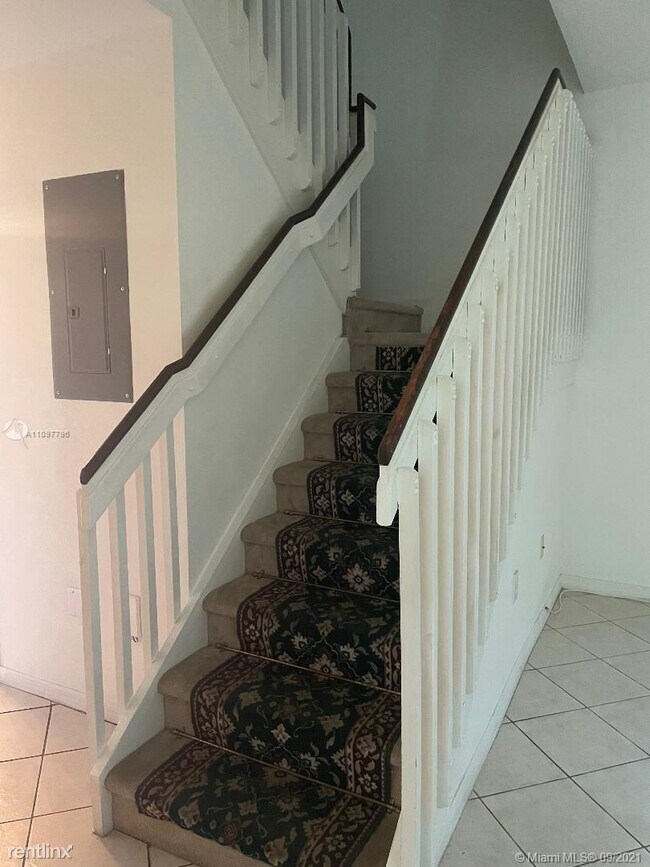 Foto del edificio - 9014 W Flagler St