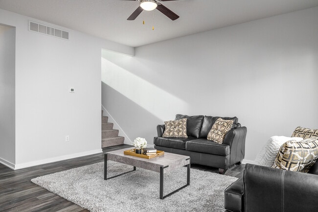 Building Photo - 16637 Goodman Dr