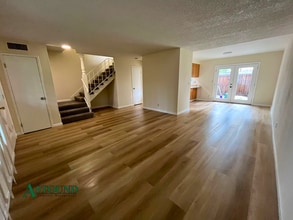 Building Photo - 68 Fountainhead Ct