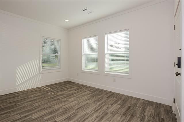 Foto del edificio - 4330 Fernwood Ave