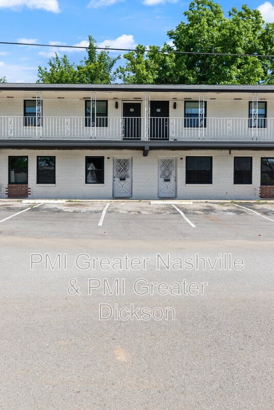 Building Photo - 201 Sylvis St