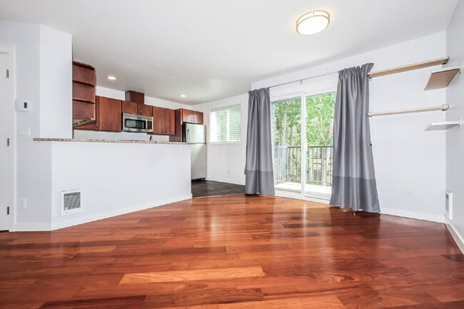 Building Photo - **Updated 2-Bedroom Condo with Secure Parking**