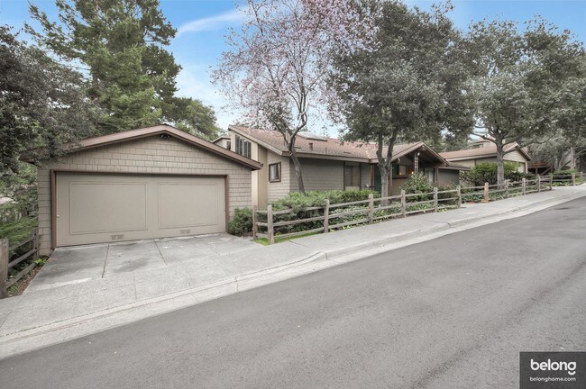 Foto del edificio - 4640 Clarewood Dr