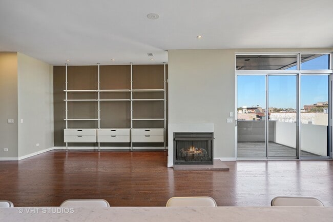 Foto del edificio - 1750 N Clybourn Ave