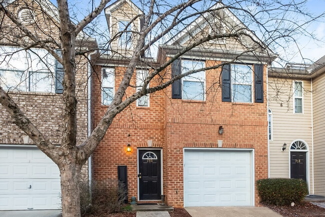 Building Photo - 715 Celeste Ln