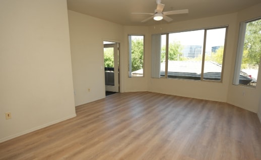 Building Photo - 435 W Rio Salado Pkwy