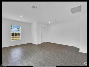 Building Photo - 184 Yager Cir