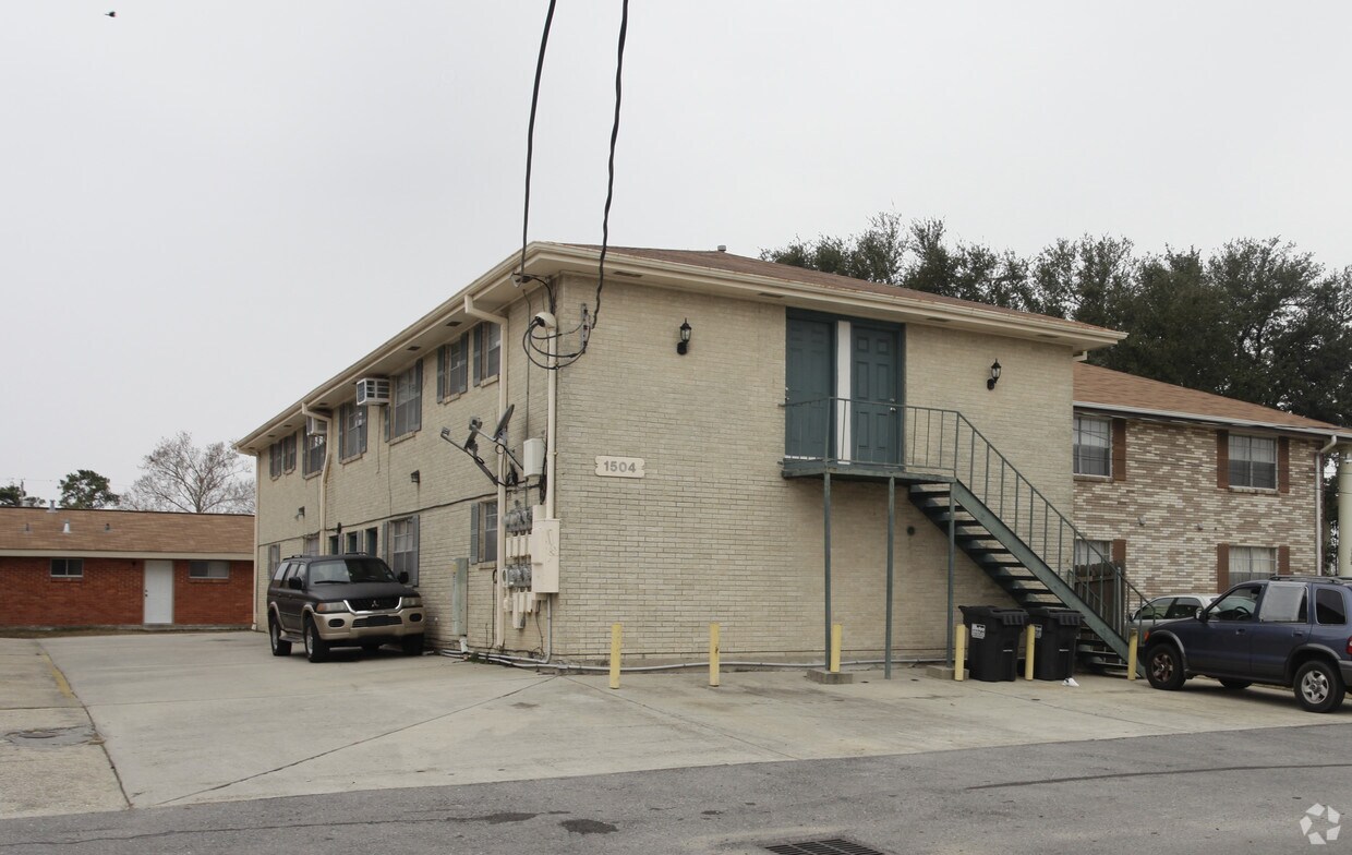 Primary Photo - 1504 Carrollton Ave